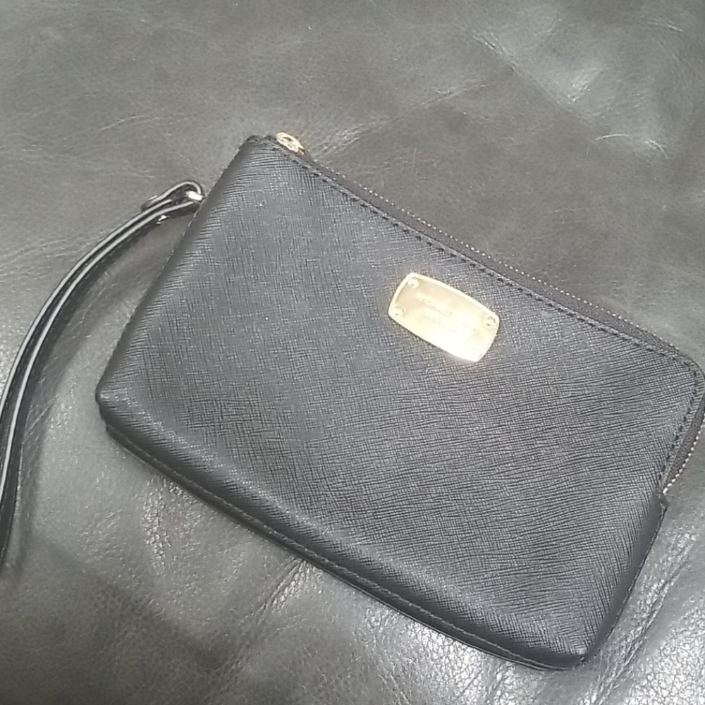 Michael Kors Black Wrislet